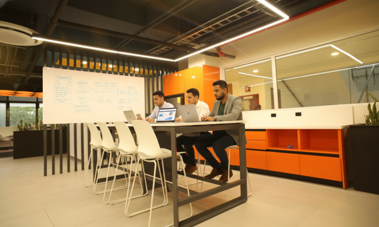Estaciones flexibles listas para comenzar tu día